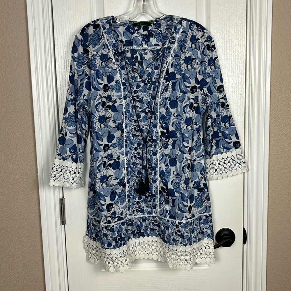 C Wonder Women's 3/4 Sleeve V-Neck Botanical Embellished Tunic Blouse Sz 12 NWOT